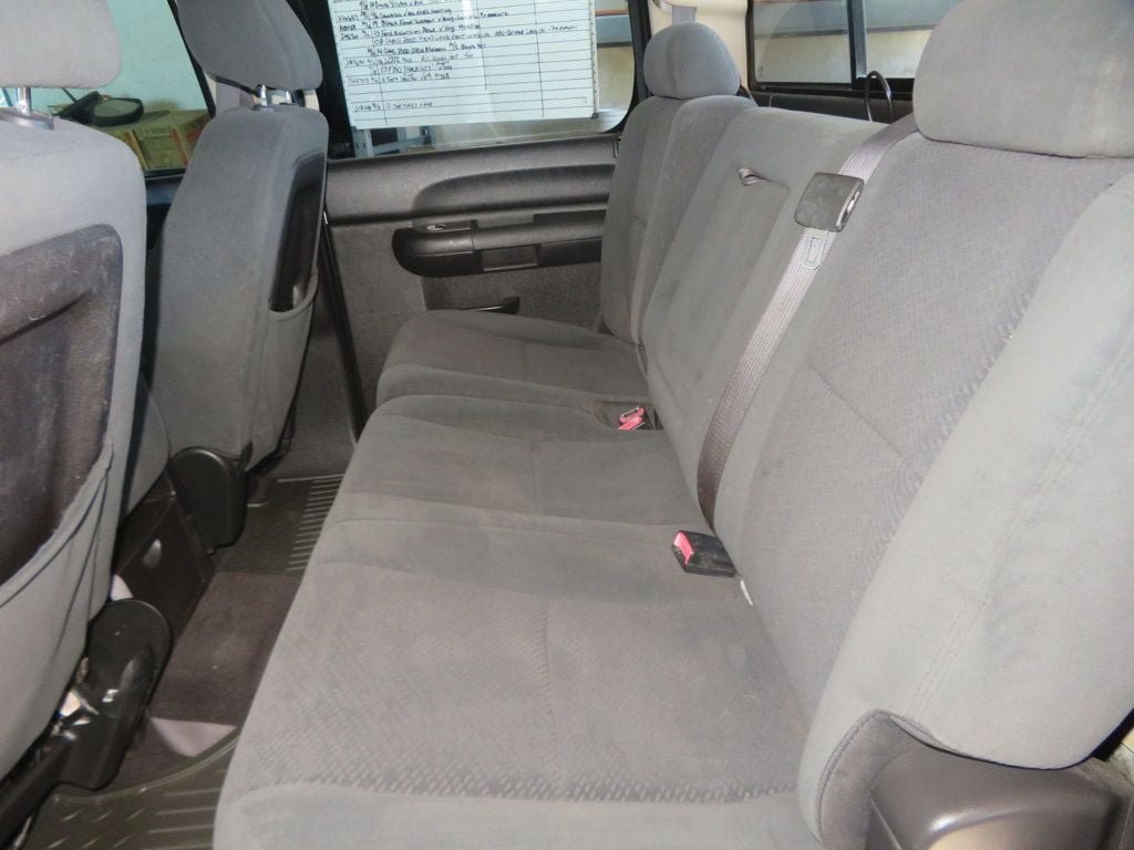 Used 2008 Chevrolet Silverado 3500 LT w/ EZ-Lift Tailgate Package RWD image 25