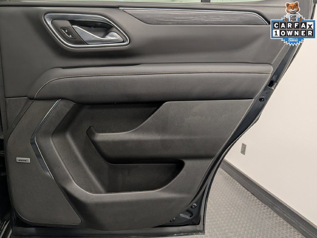 Used 2024 GMC Yukon SLT w/ SLT Premium Package AWD/4WD image 25