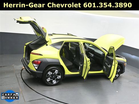 Used 2024 Hyundai Kona SEL image 48