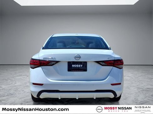 Used 2024 Nissan Sentra SV FWD image 6