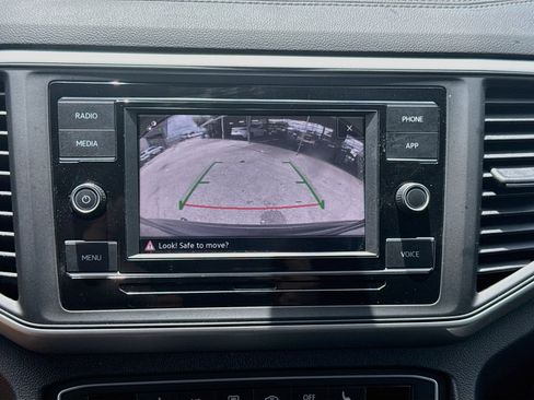 Certified 2023 Volkswagen Atlas Cross Sport SE FWD image 13