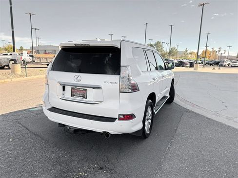 Used 2017 Lexus GX 460 image 6
