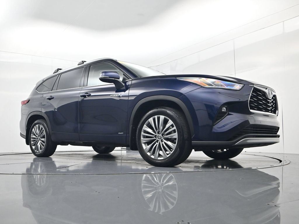 Used 2021 Toyota Highlander Platinum AWD/4WD image 46