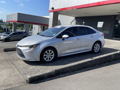 Certified 2023 Toyota Corolla LE FWD image 4