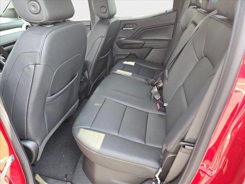 New 2025 Chevrolet Colorado LT w/ LT Convenience Package image 15