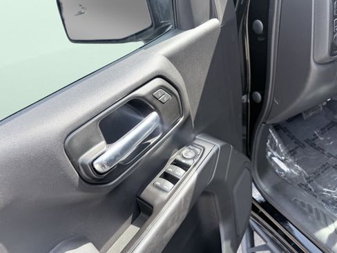 Used 2020 Chevrolet Silverado 1500 Custom Trail Boss w/ Custom Convenience Package image 22