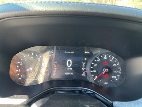 Certified 2024 Jeep Compass Latitude image 13