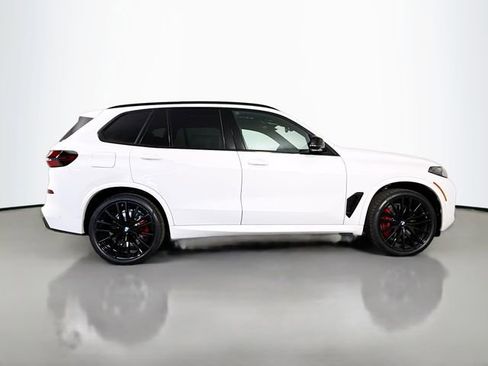New 2026 BMW X5 M60i w/ Climate Comfort Package image 8