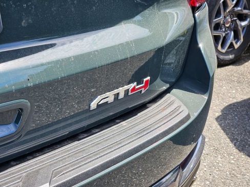 New 2026 GMC Yukon AT4 AWD/4WD image 11