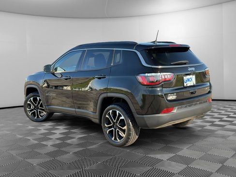 Used 2022 Jeep Compass Limited w/ Sun and Sound Group AWD/4WD image 2