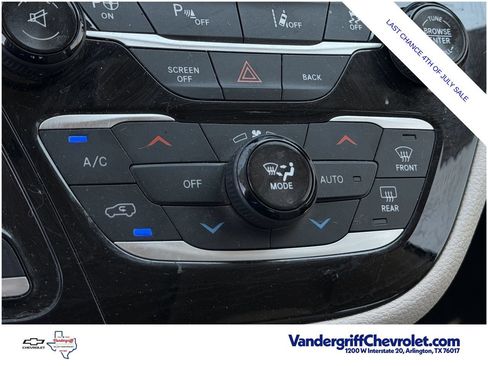 Used 2017 Chrysler Pacifica Limited FWD image 18
