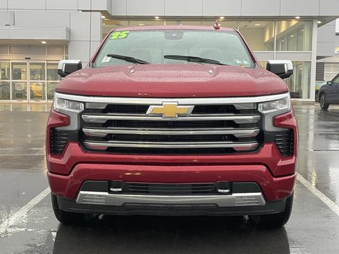 Used 2025 Chevrolet Silverado 1500 High Country w/ Technology Package image 3