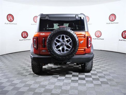 Used 2023 Ford Bronco Badlands image 7