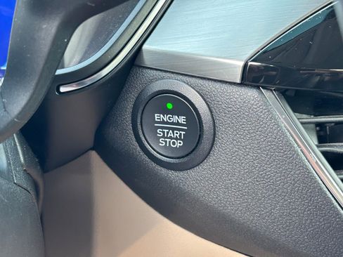 Used 2022 Ford Escape Titanium image 11