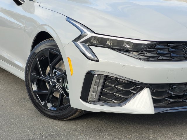 New 2027 Kia K5 GT-Line w/ GT-Line Premium Package FWD image 3