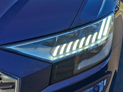 Used 2021 Audi Q8 Premium Plus image 9