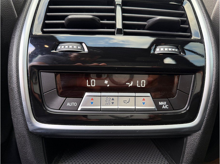 Used 2021 BMW X5 sDrive40i w/ Premium Package RWD image 43