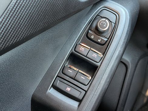 Used 2024 Subaru Crosstrek 2.5i Limited w/ Crosstrek Mirror Package image 23