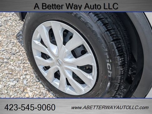 Used 2020 Nissan Rogue S AWD/4WD image 8