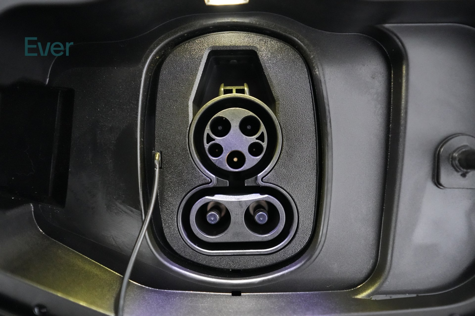 Used 2024 Chevrolet Equinox EV RS FWD image 10