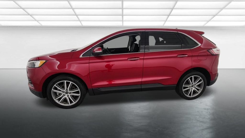 Used 2023 Ford Edge Titanium AWD/4WD image 3