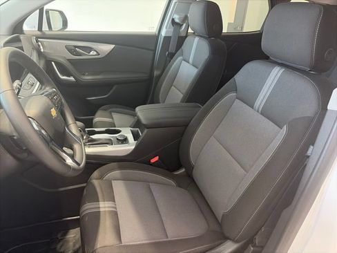 New 2026 Chevrolet Blazer LT w/ Convenience Package FWD image 11