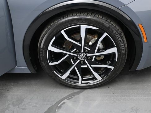 Used 2024 Toyota Prius Prime XSE image 34