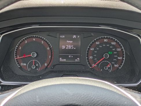 Used 2020 Volkswagen Jetta SE w/ SE Cold Weather Package image 10