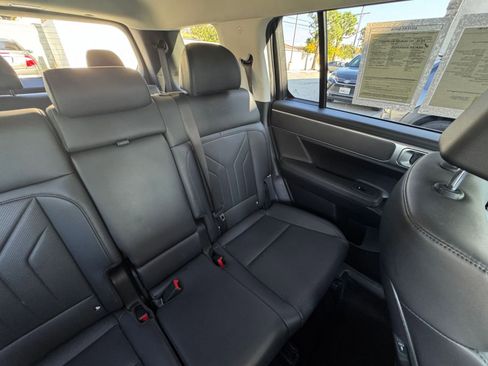 Used 2025 Hyundai Santa Fe SEL image 39