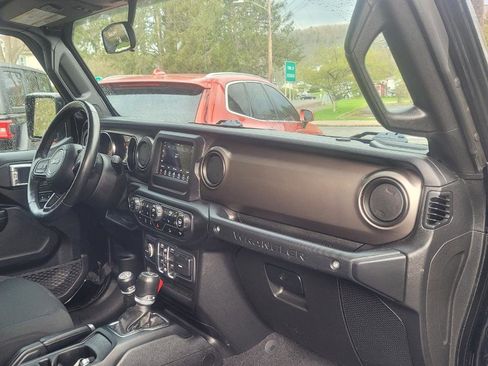 Used 2020 Jeep Wrangler Unlimited Sport AWD/4WD image 28