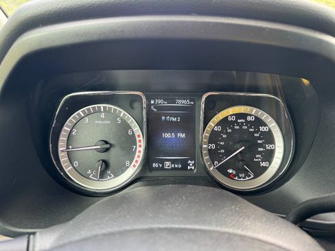 Used 2017 Nissan Titan Platinum Reserve AWD/4WD image 26