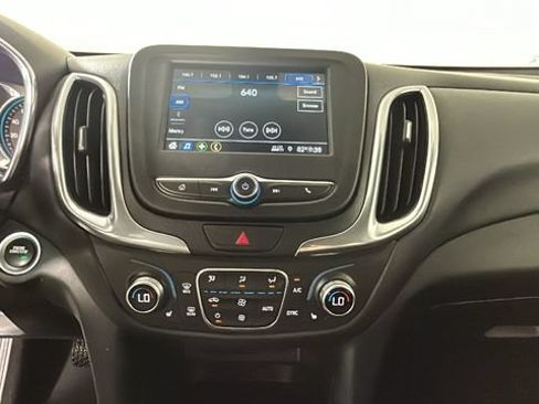 Used 2019 Chevrolet Equinox LT AWD/4WD image 23
