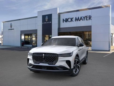 New 2026 Lincoln Nautilus Premier image 2