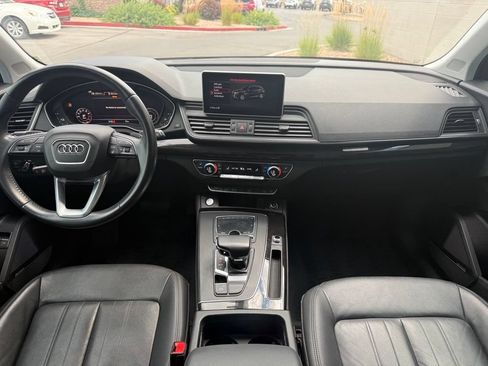 Used 2020 Audi Q5 e Premium Plus w/ Premium Plus Package AWD/4WD image 15