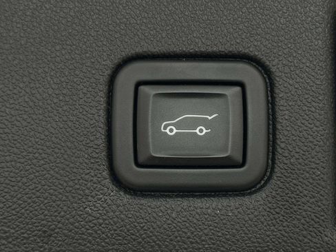 Used 2024 Chevrolet Equinox RS AWD/4WD image 29