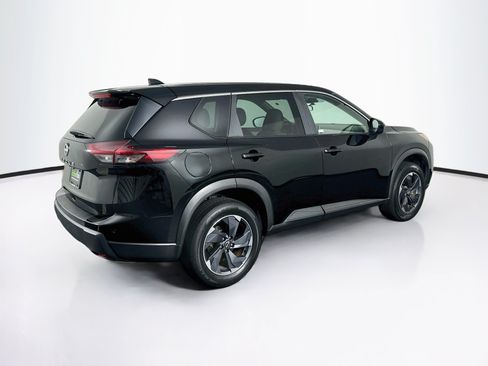 Used 2025 Nissan Rogue SV FWD image 9