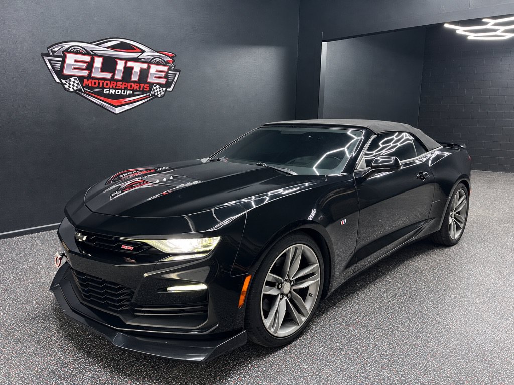 Used 2020 Chevrolet Camaro SS RWD image 1