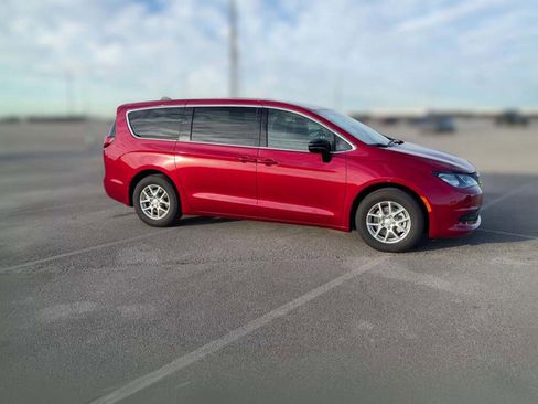 New 2026 Chrysler Voyager LX image 15