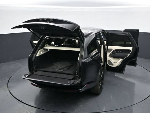 Used 2024 Land Rover Range Rover Autobiography AWD/4WD image 54