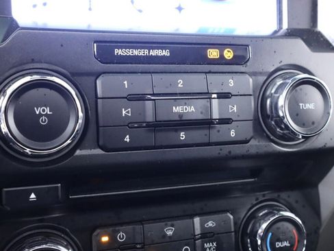 Used 2017 Ford F350 Lariat w/ Lariat Ultimate Package image 25