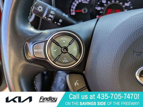 Used 2019 Kia Soul + FWD image 19