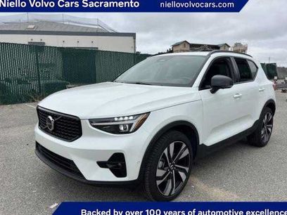 Used 2025 Volvo XC40 B5 Ultra