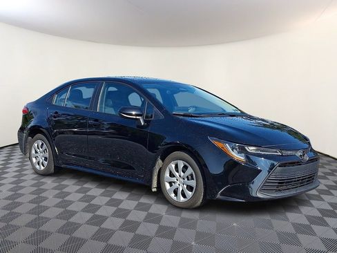 Used 2024 Toyota Corolla LE FWD image 1