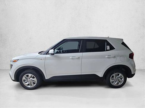 New 2026 Hyundai Venue SE image 5