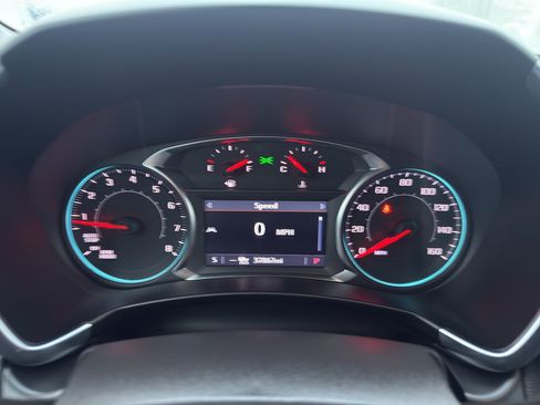 Certified 2024 Chevrolet Equinox LT AWD/4WD image 17