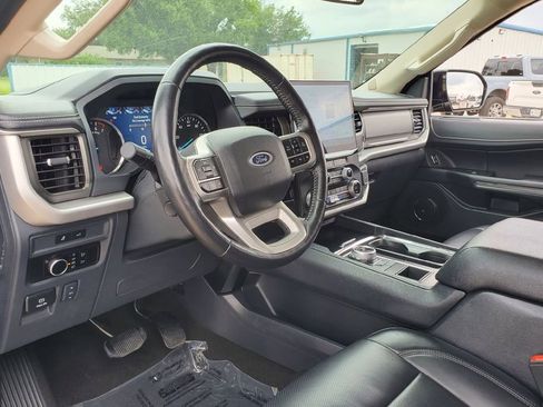 Certified 2024 Ford Expedition Max XLT RWD image 3