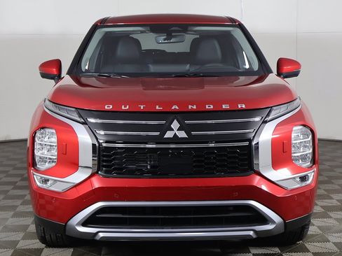 New 2026 Mitsubishi Outlander SE image 13