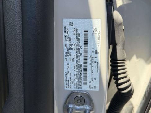 Used 2022 Lincoln Corsair AWD w/ Equipment Group 101A image 17