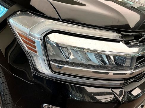 Used 2023 Ford Expedition Limited image 52