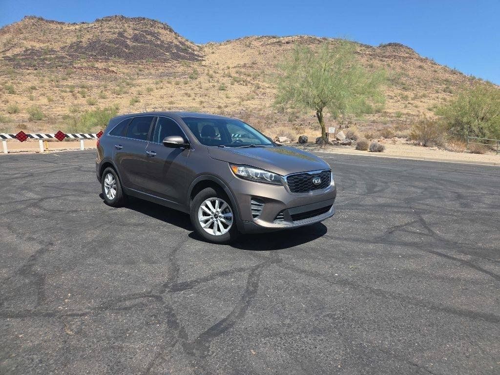 Used 2019 Kia Sorento FWD image 1